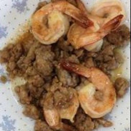 กุ้งหมูสับผัดน้ำมันหอยราดข้าว