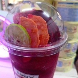 ผักผลไม้รวมปั่น(ส้ม สับปะรด แอปเปิ้ลเขียวแดง มะนาว บีทรูท แครอท ใบโหระพา)