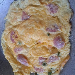 ข้าวชะอมแหนม