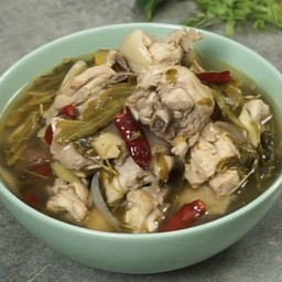 ต้มยำไก่ใบมะขาม
