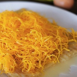 โรตีกล้วย - ไข่ฝอยทอง