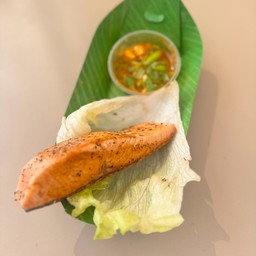 สเต็กแซลมอนกริว