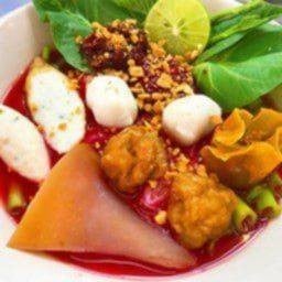 ก๋วยเตี๋ยวไก่ฝาติหม๊ะ ศูนย์ศูนย์หนึ่ง