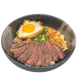 ข้าวผัดกระเทียม เนื้อพิคานย่า
