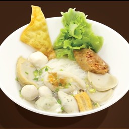 ก๋วยเตี๋ยวลูกชิ้นปลา