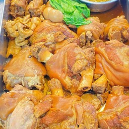 ขาหมูพะโล้ ( ยกขา )