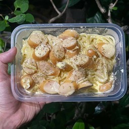 สปาเก็ตตี้คาโบนาร่าไส้กรอก