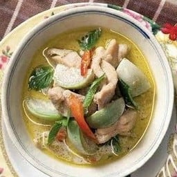 แกงเขียวหวานไก่ กับข้าว