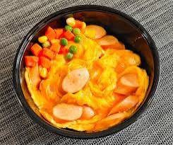 ไข่คนเบคอนไส้กรอก(กับข้าว)