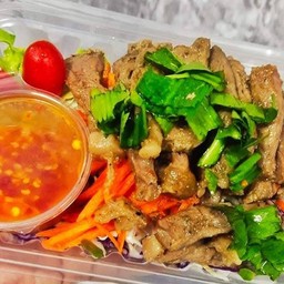 ยำหมูย่าง