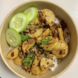 ข้าวกระเพราหมูสับ+หมูยอ