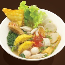 เย็นตาโฟ เกี๊ยวกุ้ง ลูกชิ้นปลา