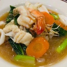 ครัวริมรางถนนเรียบทางรถไฟ