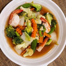 กุ้งผัดผักรวม