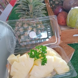 สับประรดปอกพร้อมทาน