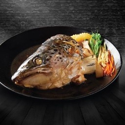 หัวปลาแซลมอนต้มซีอิ๊วญี่ปุ่น