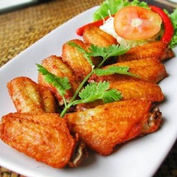 ปีกไก่ทอดน้ำปลา