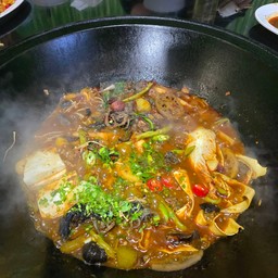 ร้านอาหารจีน ไก่ฟืน 清迈柴火鸡