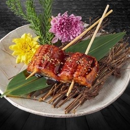 ซาซิมิปลาไหลเสียบไม้ย่าง