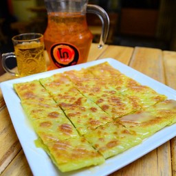 โรตีเหลี่ยมใบเตย - นม