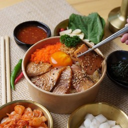 ข้าวหน้าเเซลมอนเบิร์น