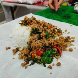 กะเพราหมูสับ