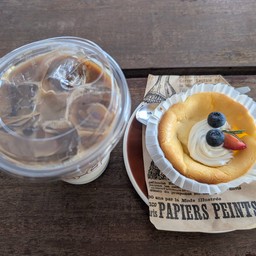 กาแฟลาเต้เย็น ชีสเค้ก