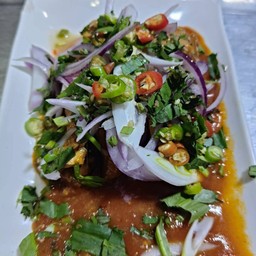 ยำปลากะป๋อง