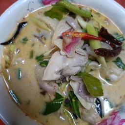 ต้มยำข่าไก่