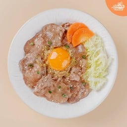 ข้าวหน้าลิ้นวัวอาร์เจนตินาย่างเกลือหิมาลัย ท็อปไข่ญี่ปุ่นดองน้ำจิ้มซีฟู้ด