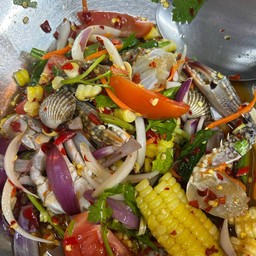 ยำหอยเเครงปูม้า