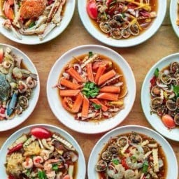 ข้าวซี่โครงหมูอบสัปปะรดครัวคุณครู หัวหิน