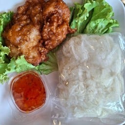 สะโพกไก่ทอด+ข้าวเหนียว1ห่อ