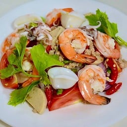 ยำ&ข้าวกระเทียม ข้าวหมูแดดเดียว&เนื้อแดดเดียว ยำมะม่วง(น้ำปลาร้าปรุงสุก)