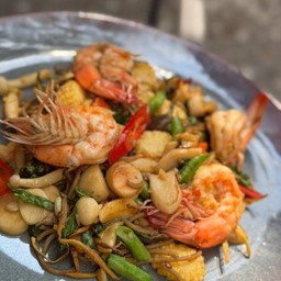 บะหมี่อัลมอนด์ขี้เมา