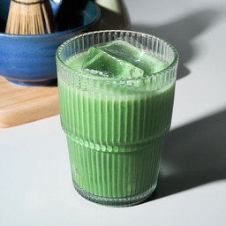 Matcha latte cold whisk Uji (Marukyo Koyamaen) 14 Oz.