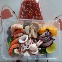 ยำเผ็ดซิ้ด&ทะเลดอง