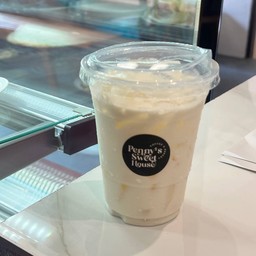 นมสดเย็น (Iced Fresh milk)