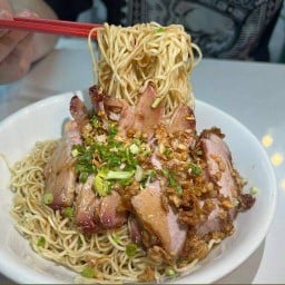 บะหมี่ปราบเซียนxหมูปิ้งยัยเนียม สวนผัก32