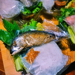 เมี่ยงปลาทูว อู้หูวอร่อยจัง