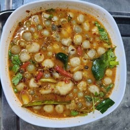 ต้มยำไข่ปลาริวกิวปลาน้ำข้น