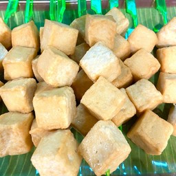 เต้าหู้ปลาลูกเต๋า