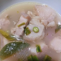 ต้มยำหมูสามชั้น