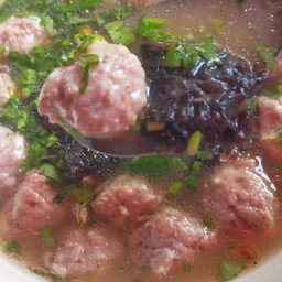 [อร่อยซ่ากับโค้ก] ซุปน้ำหมูสับ+เห็ดหอม +  โค้ก ไม่มีน้ำตาล (กระป๋อง) 