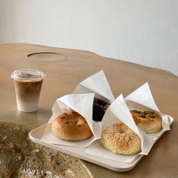 Galactic Bagels กาแลกติก เบเกิล
