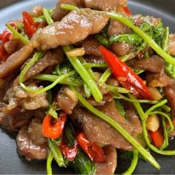 ร้านเนี้ยะ อาหารตามสั่ง ส้มตำ ยำแซ่บ