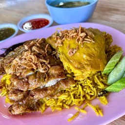 ข้าวหมกไก่ผสมไก่ทอด (2 อย่าง)