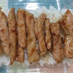 หมูทอดซอสหอย(ข้าวคลุกน้ำพริกแซ่บ) หมูทอดซอสหอย หมูสับไข่ตอก