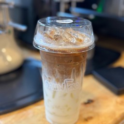 ลาเต้มะพร้าว