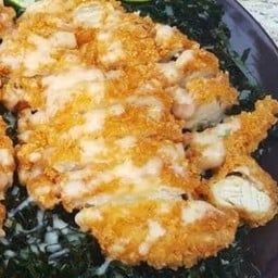 ข้าวไก่ทอดมายองเนส